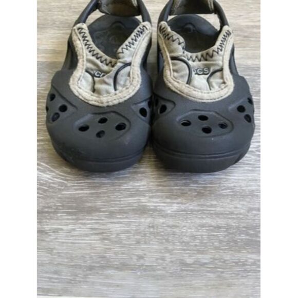 Crocs Kids Micah Black  Tan Sandals Size  5/6? Please Read - Picture 5 of 7